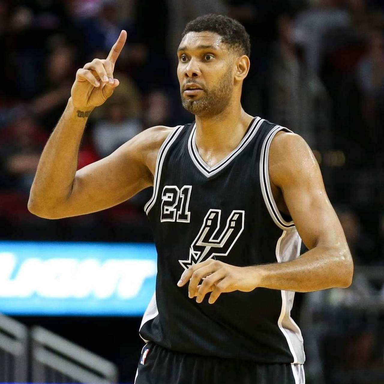 主赛则放大 主赛则放大